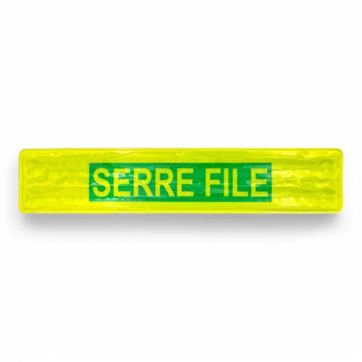 Brassard de couleur jaune, noté SERRE FILE en poly