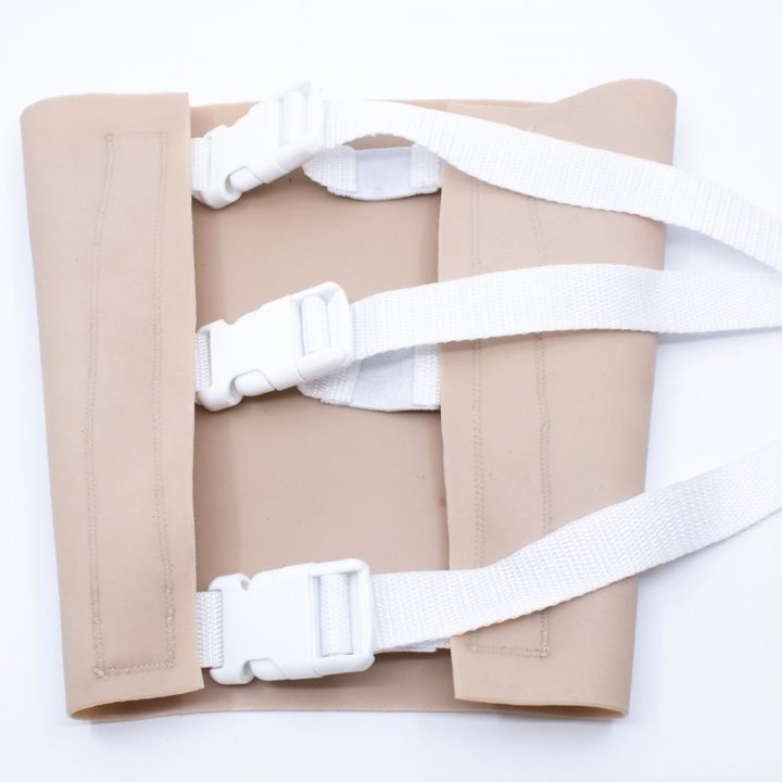 Wunden zum Tragen - schwere Risswunden, oberes Bein