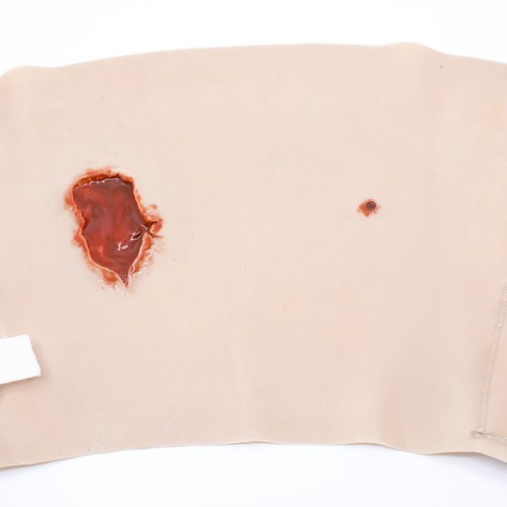 Ferite da indossare - ferita d'ingresso/uscita da arma da fuoco, parte superiore della gamba